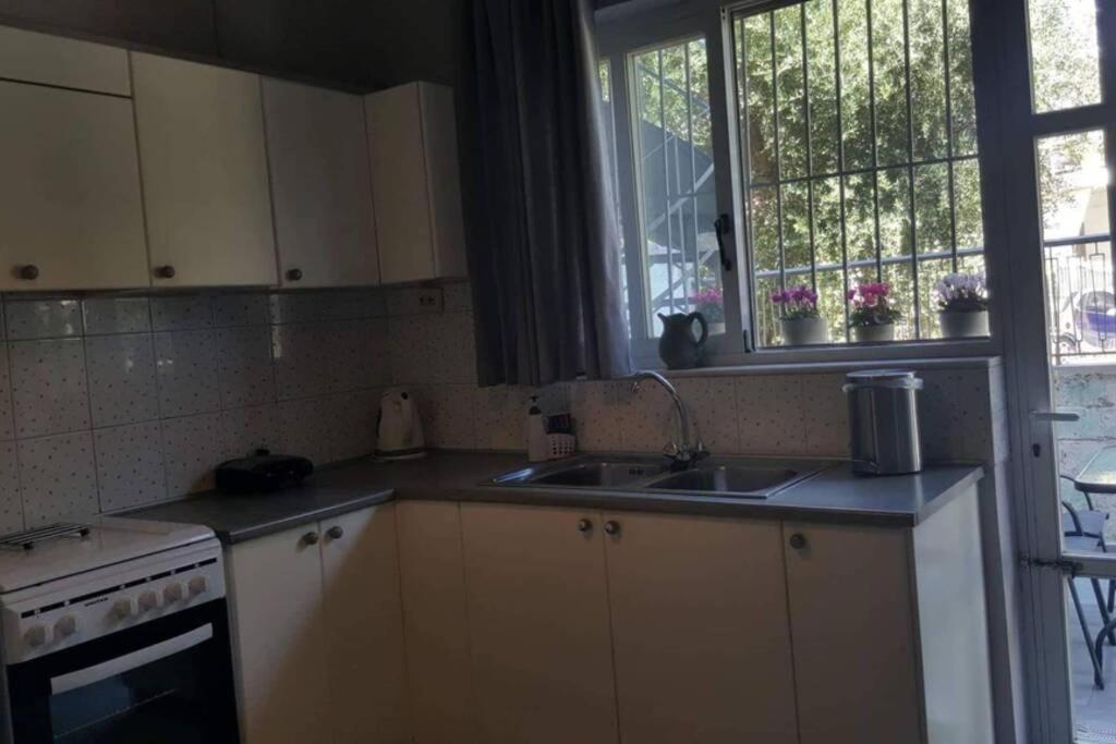Ευρύχωρο Σπίτι Στην Πάτρα Apartment Exterior foto
