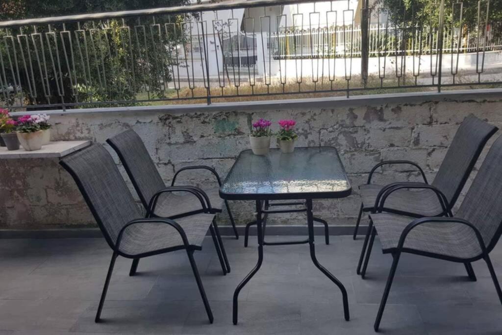 Ευρύχωρο Σπίτι Στην Πάτρα Apartment Exterior foto